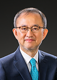 제 14대 원장 김재진씨의 사진입니다.